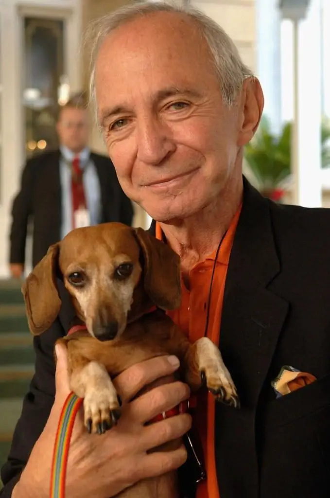 50+ Celebrities With Dachshunds | Page 5 of 12 | The Paws